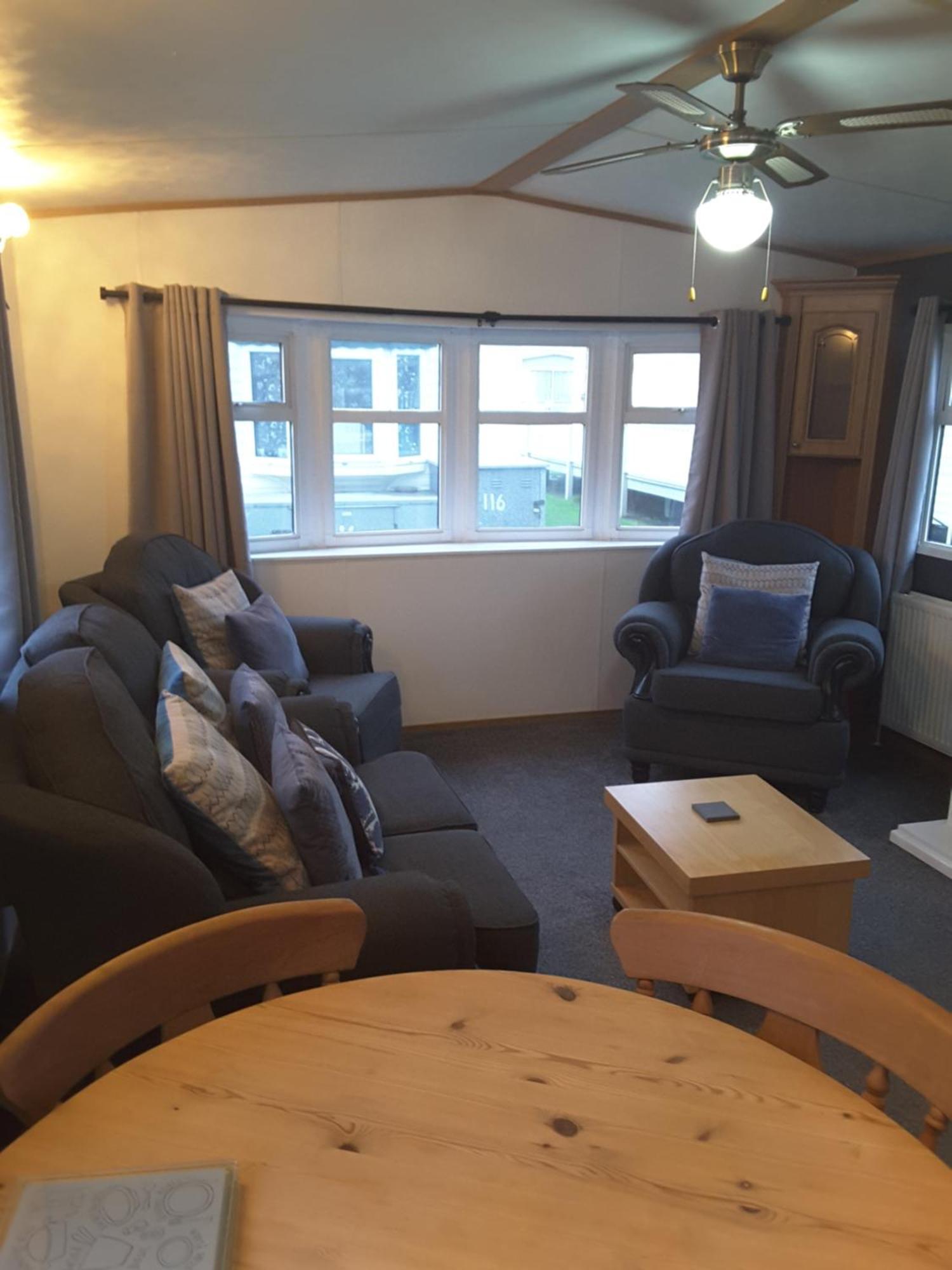 Seaview Caravan Park Инголдмелс Экстерьер фото